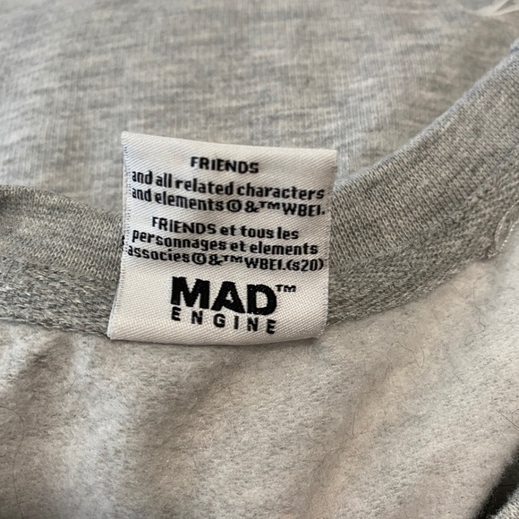 Friends TV Show Classic Gray Women's Long Sleeve Sweatshirt Size Large Sitcom - Picture 10 of 10